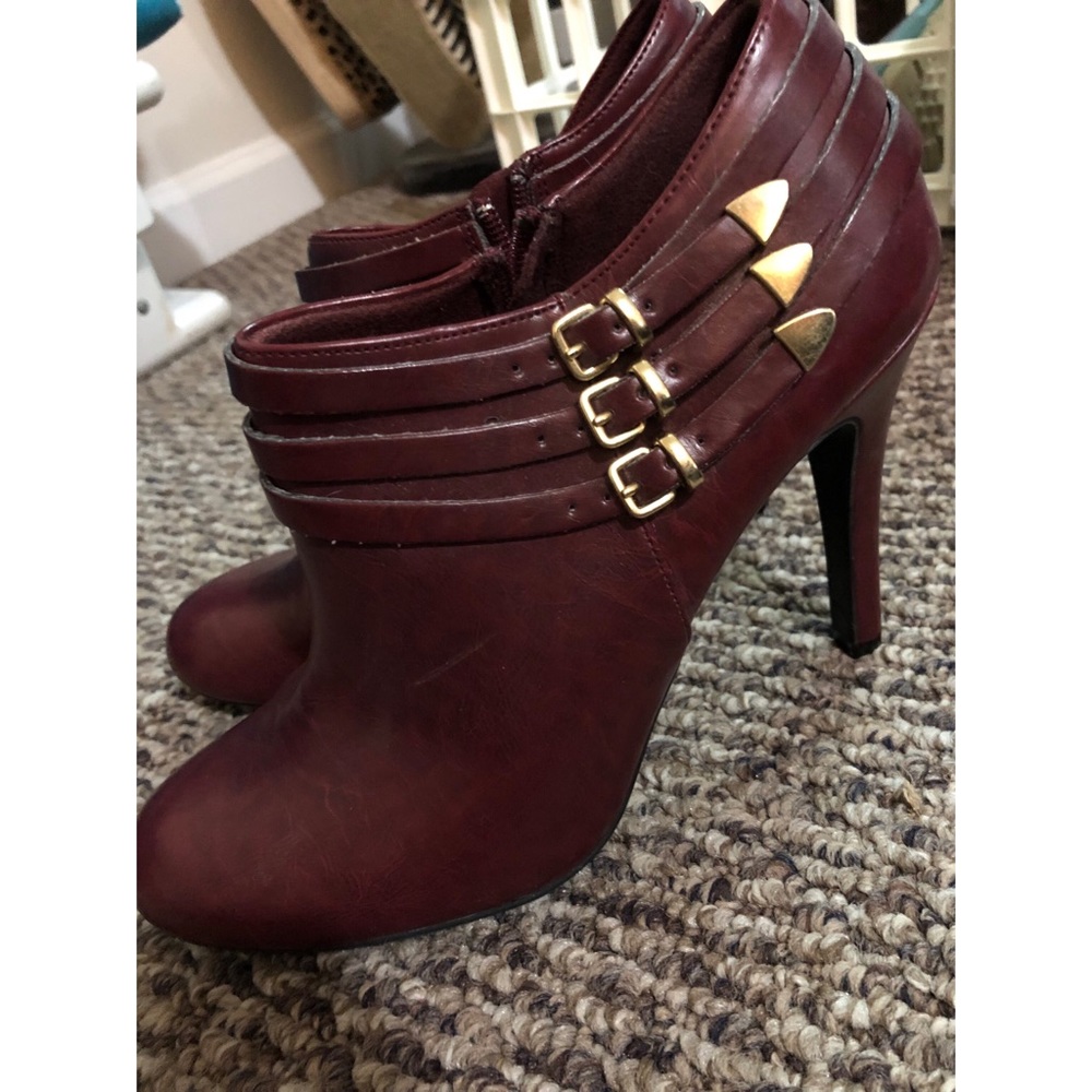 Fioni Bootie